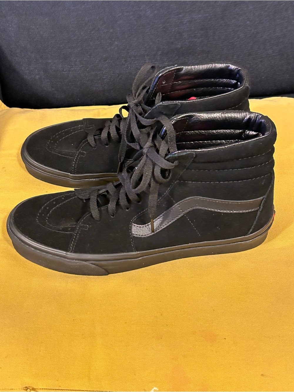 High top vans skateboard sneakers